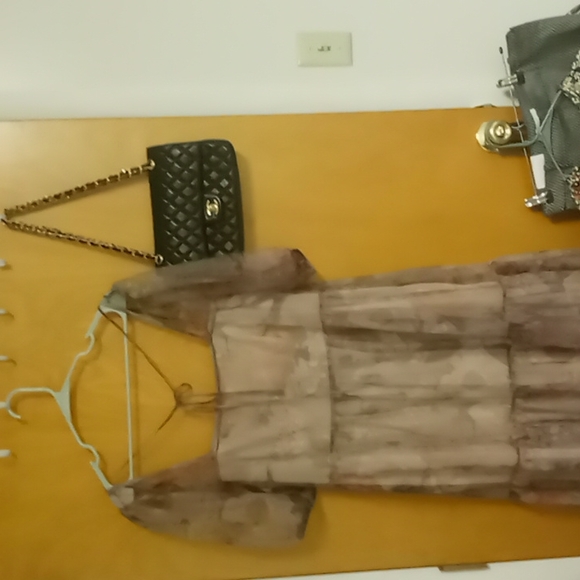 Dress - Picture 2 of 4